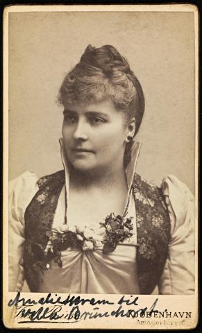 Amalie Skram ca 1886