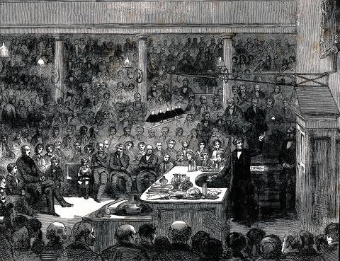  michael_faraday_lecturing_at_the_royal_institution_prince_a_wellcome