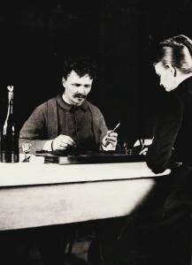 August og Siri Strindberg ved spillebrettet, Gersau 1886